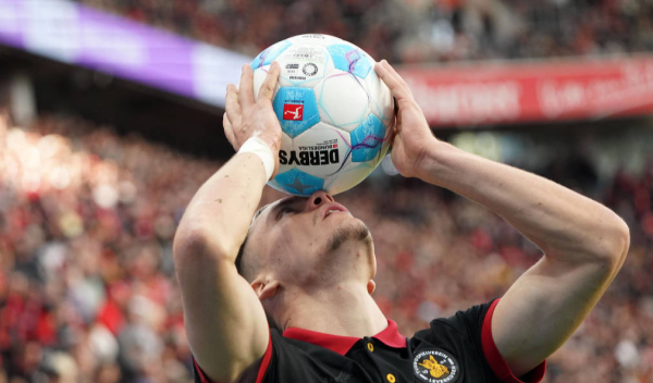 牛势策略 利物浦签下史上最贵边后卫, 21岁匈牙利天才誓言征服英超